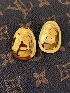 NEW CHANSUTTPEARLS the anniston statement earrings in gold